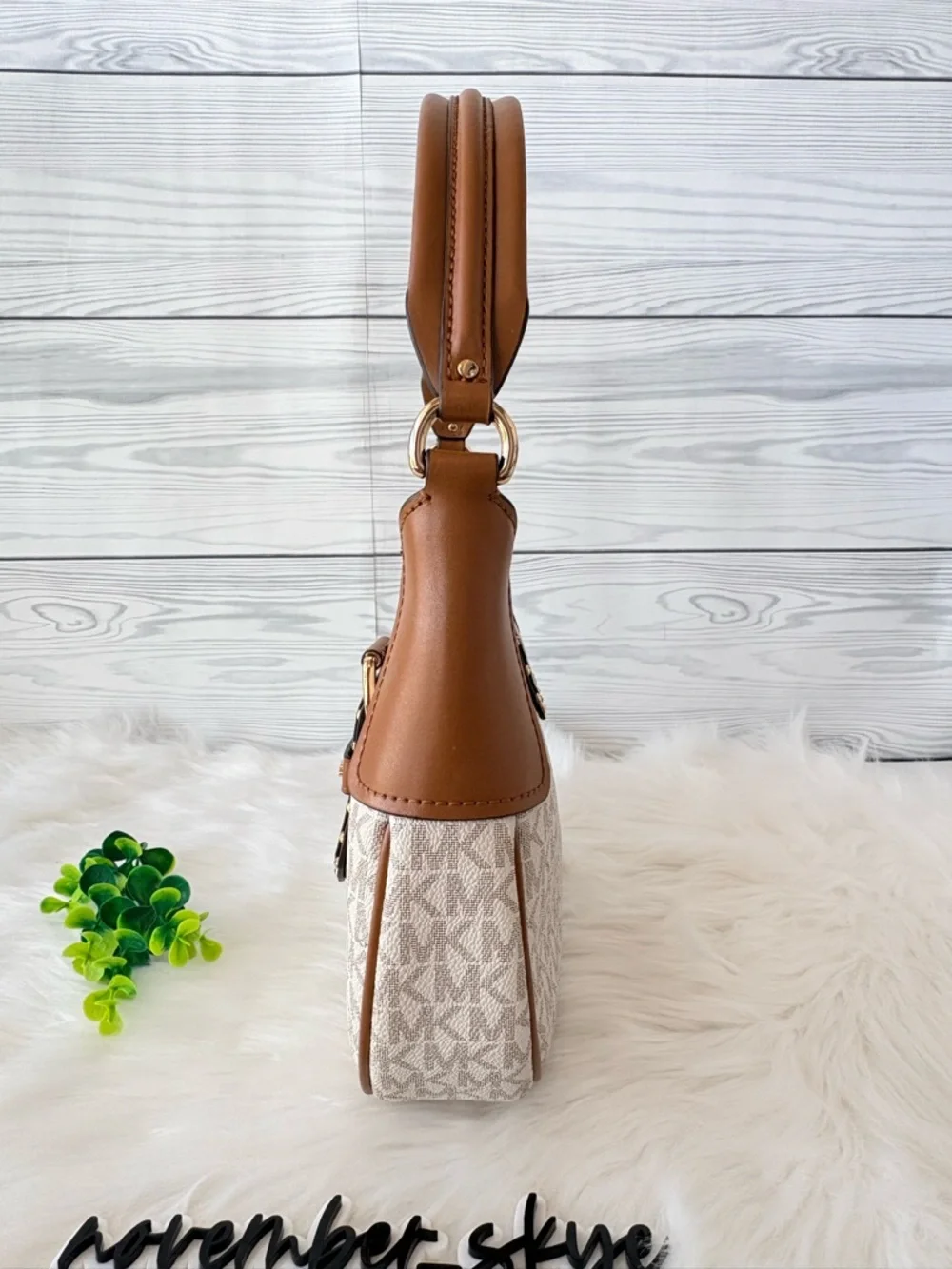 Michael Kors Lillian Shoulder Bag‎ with Buckle Detail in Vanilla/Acorn